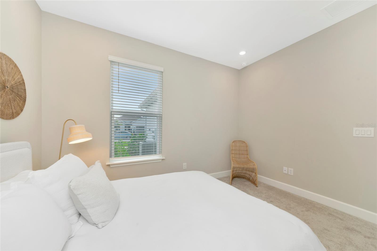 Image 28 of 100 For 8097 Moonbeam Avenue