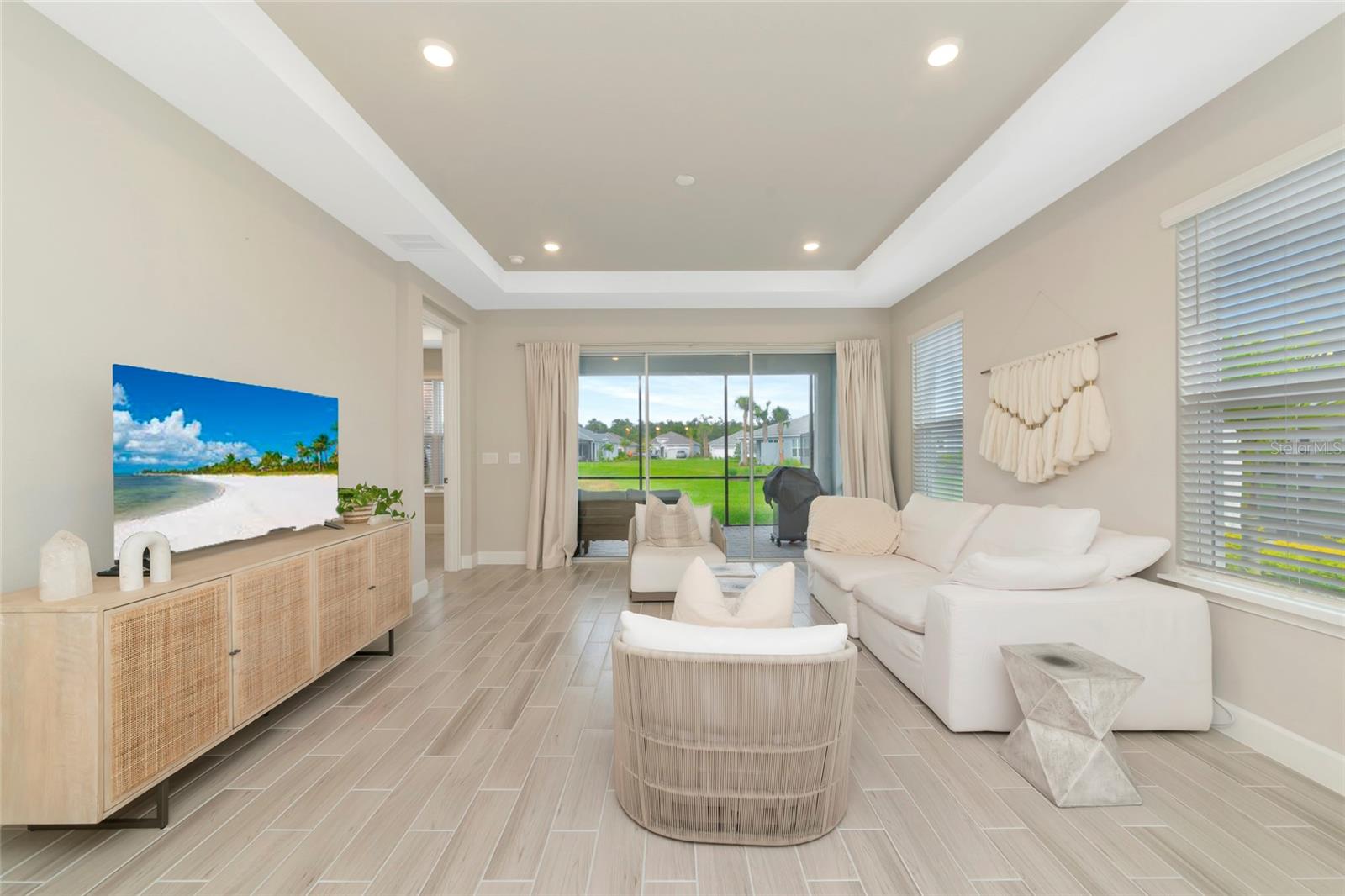 Image 4 of 100 For 8097 Moonbeam Avenue