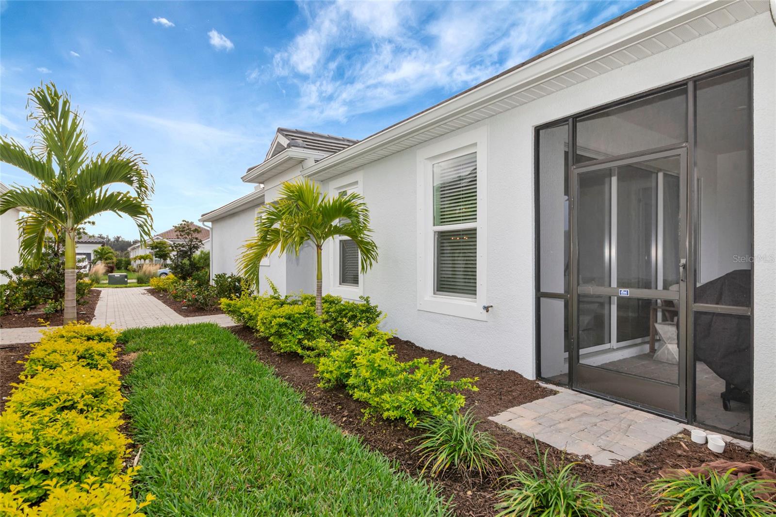 Image 43 of 100 For 8097 Moonbeam Avenue