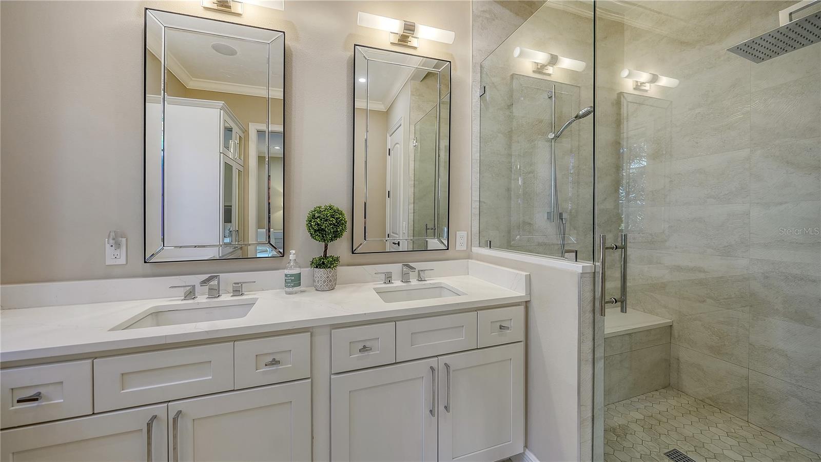 Image 27 of 45 For 1513 Oak Street 18