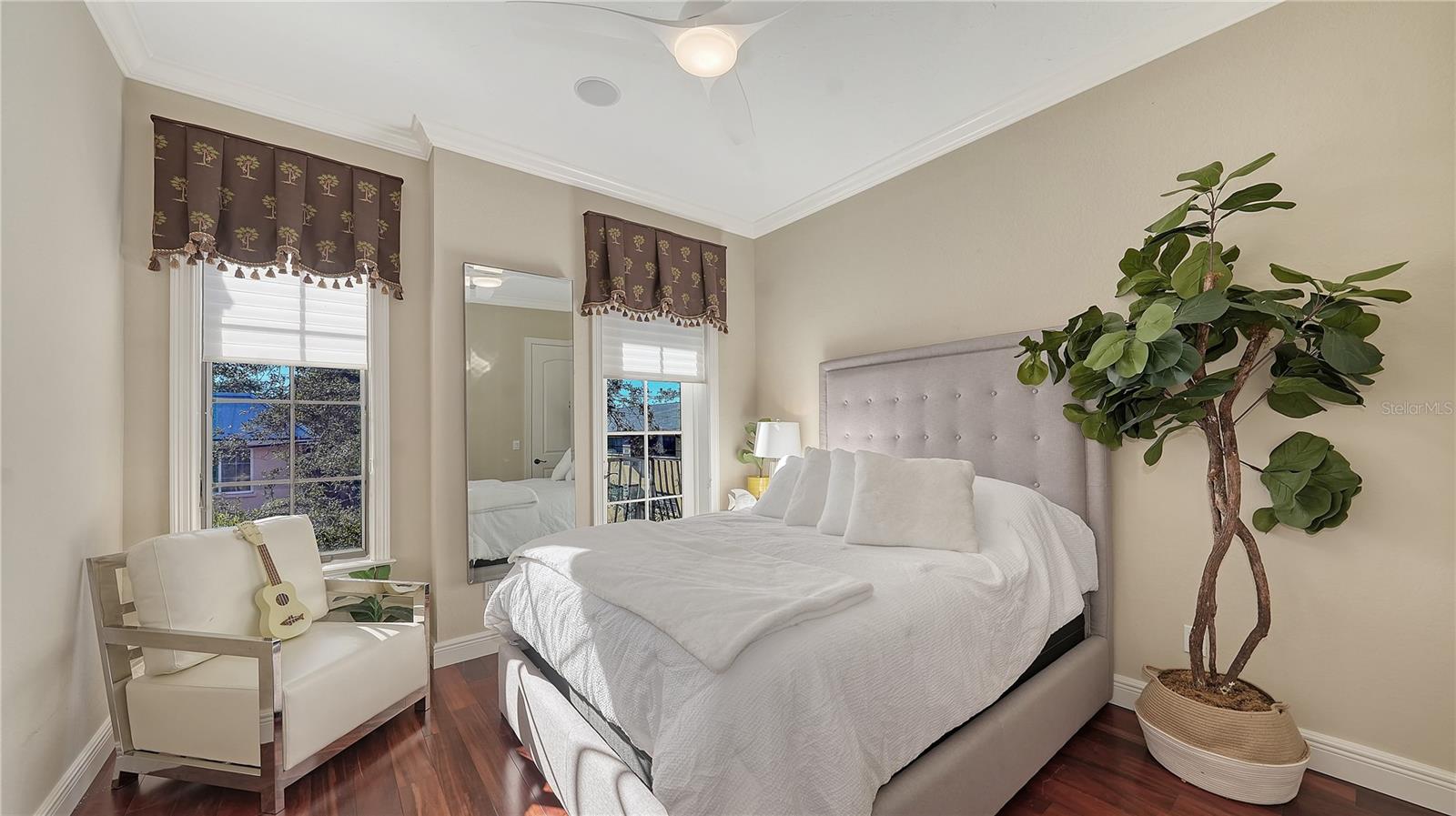 Image 29 of 45 For 1513 Oak Street 18