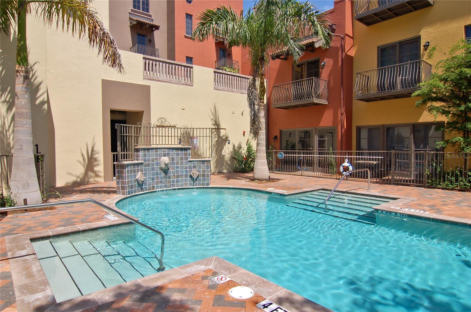 Image 36 of 45 For 1513 Oak Street 18