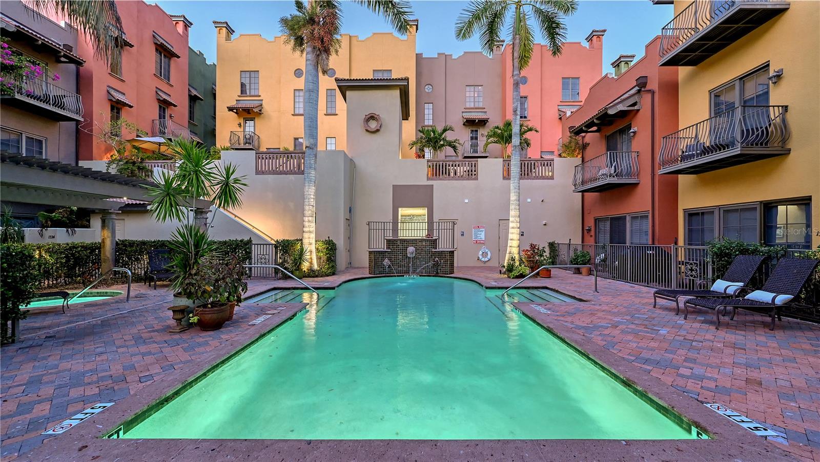 Image 39 of 45 For 1513 Oak Street 18