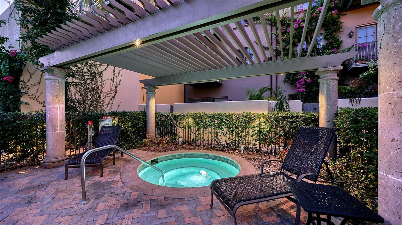 Image 42 of 45 For 1513 Oak Street 18