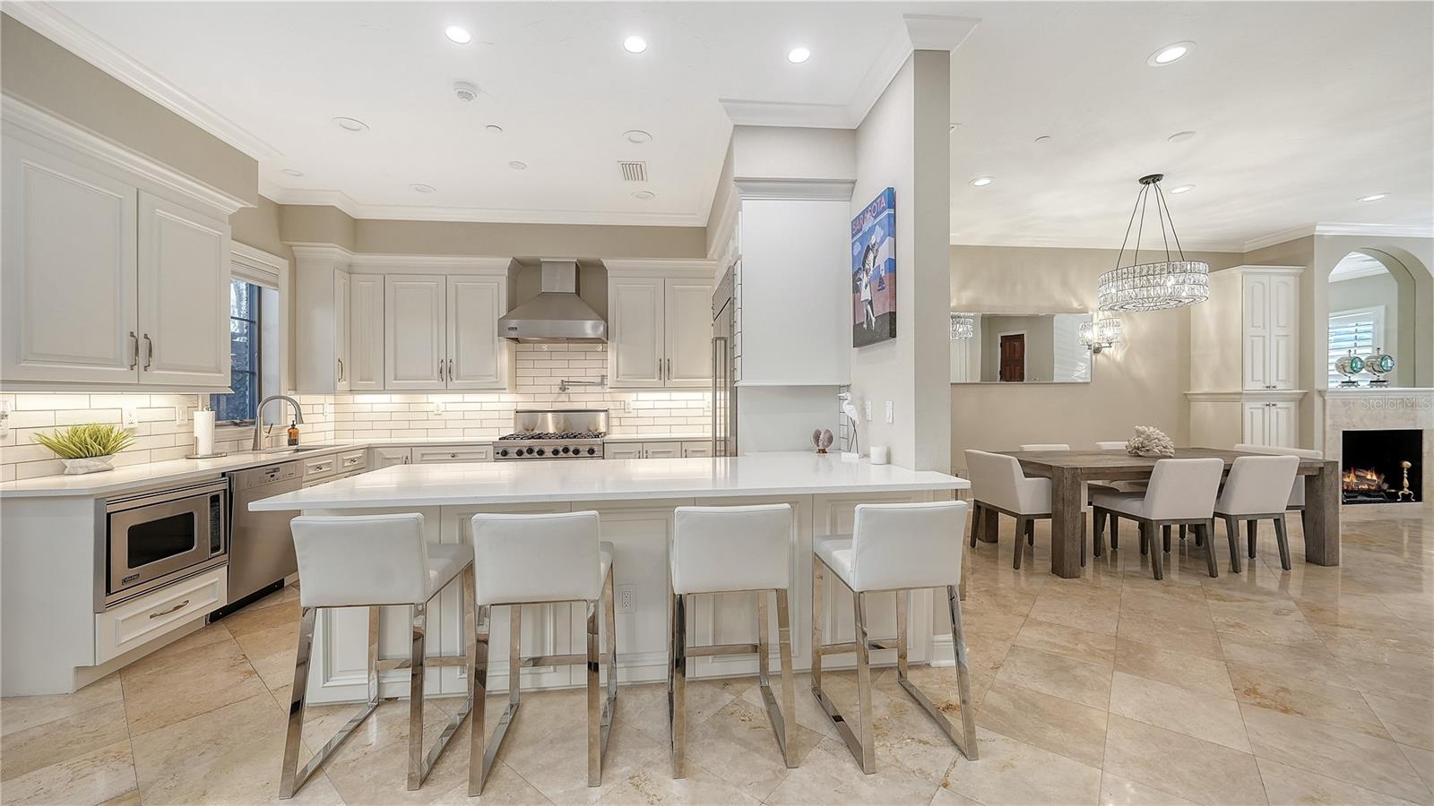 Image 9 of 45 For 1513 Oak Street 18