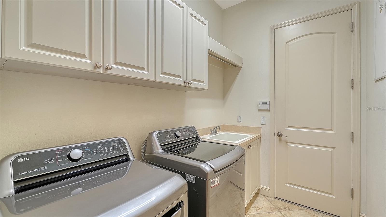 Image 35 of 96 For 7448 Riviera Cove