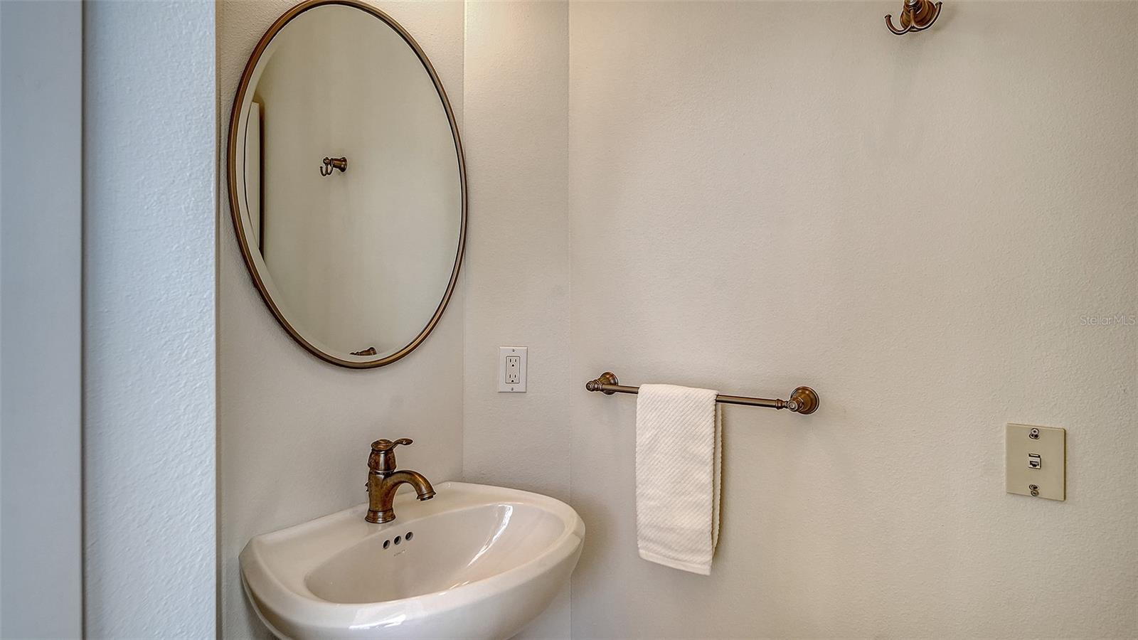 Image 38 of 96 For 7448 Riviera Cove