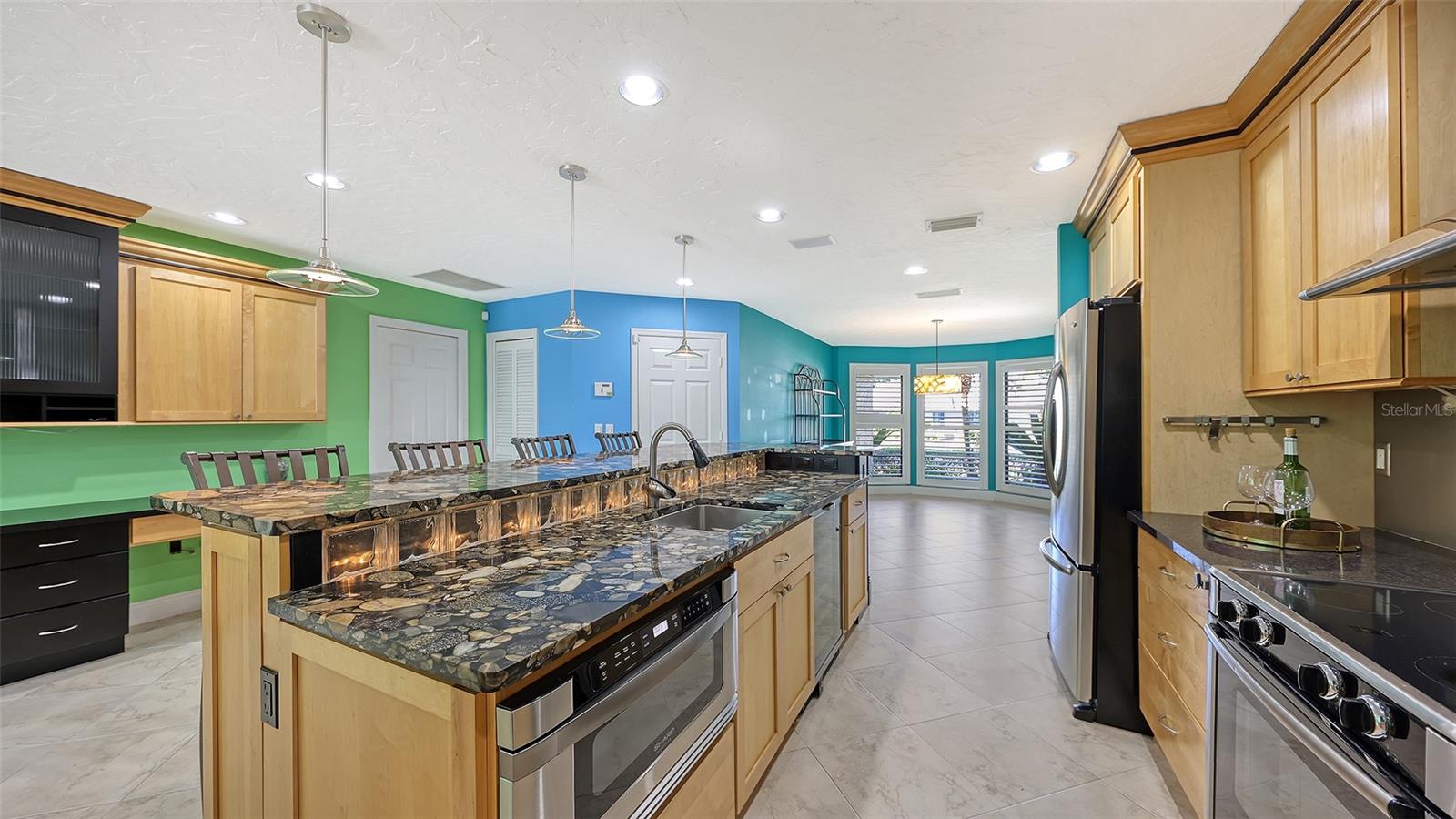 Image 13 of 46 For 4251 Pasadena Circle