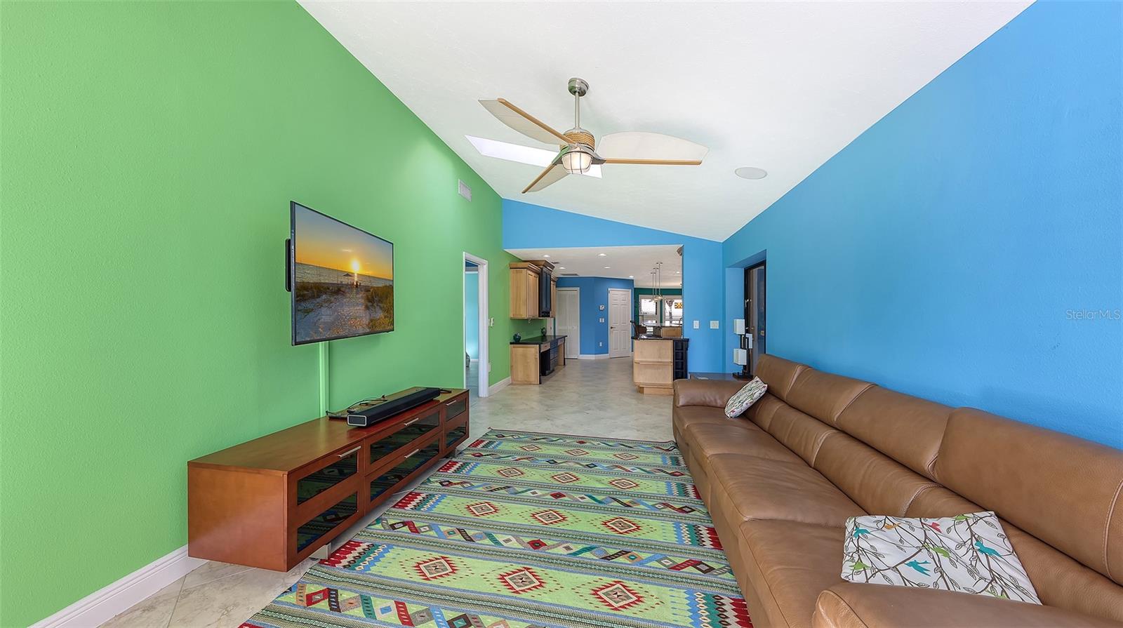 Image 17 of 46 For 4251 Pasadena Circle