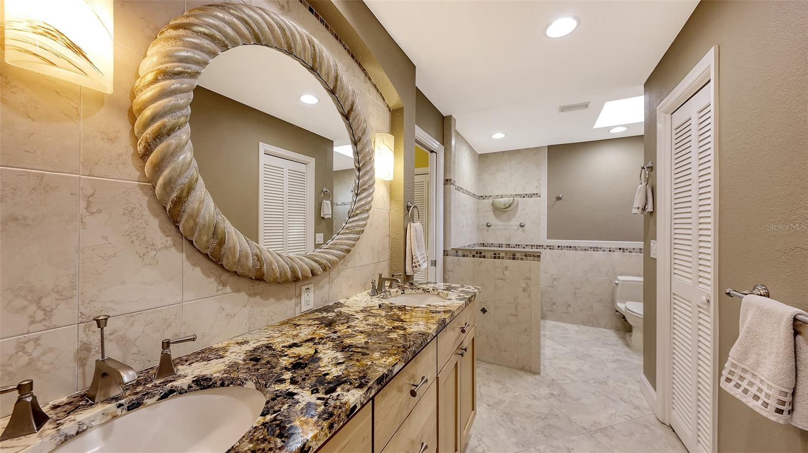 Image 23 of 46 For 4251 Pasadena Circle