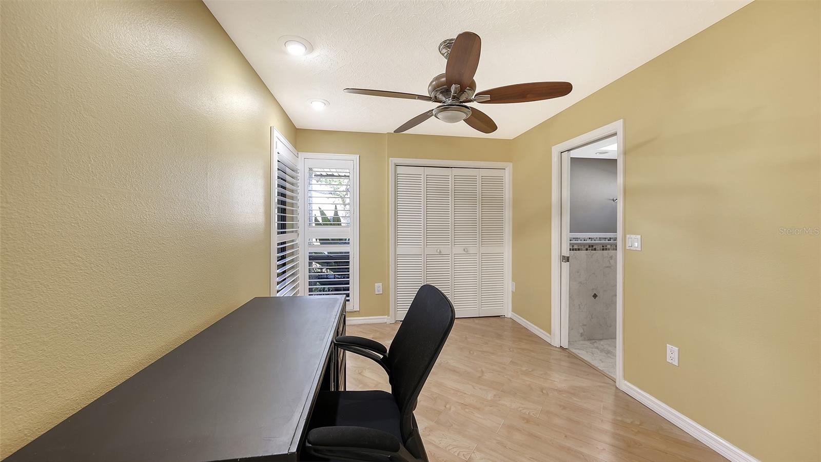 Image 33 of 46 For 4251 Pasadena Circle