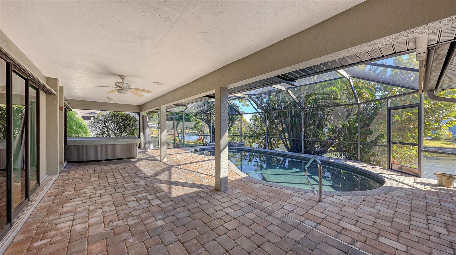 Image 38 of 46 For 4251 Pasadena Circle