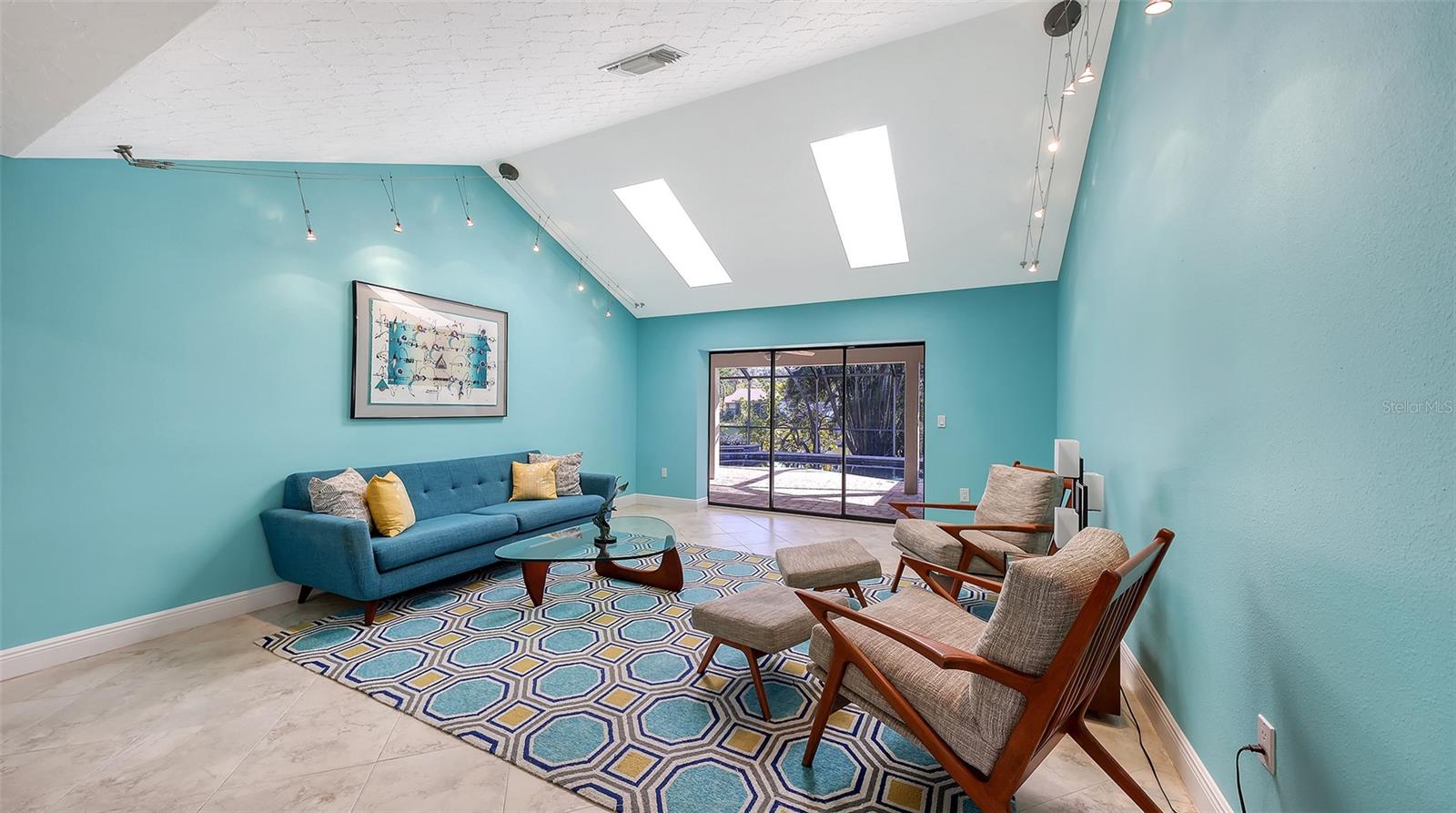 Image 5 of 46 For 4251 Pasadena Circle