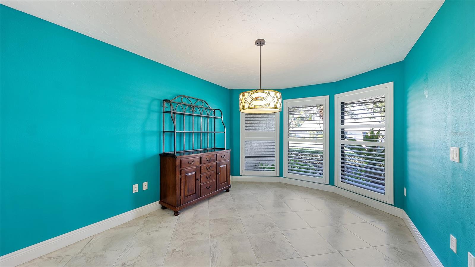 Image 9 of 46 For 4251 Pasadena Circle