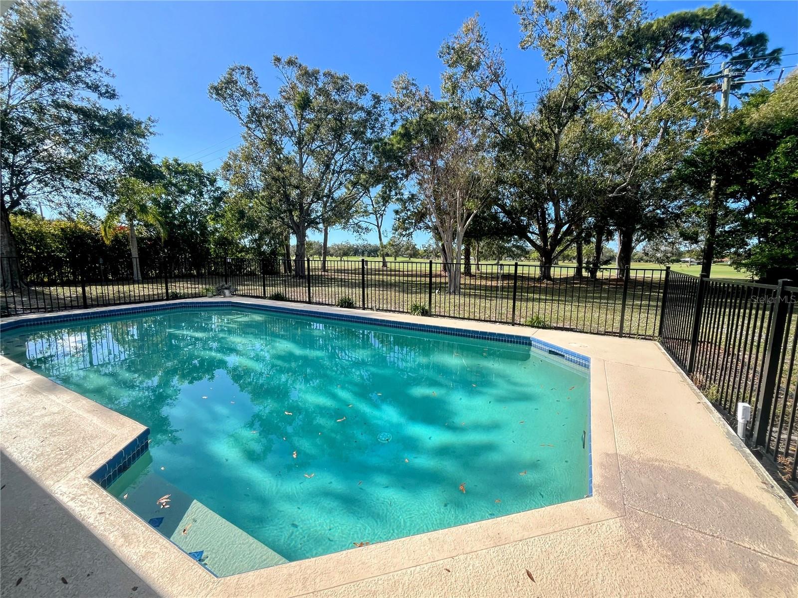 Image 20 of 27 For 703 Whitfield Avenue