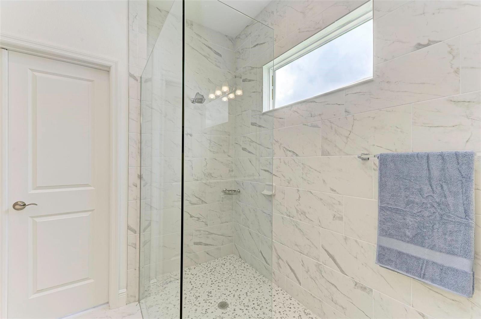 Image 24 of 79 For 14359 Skipping Stone Loop