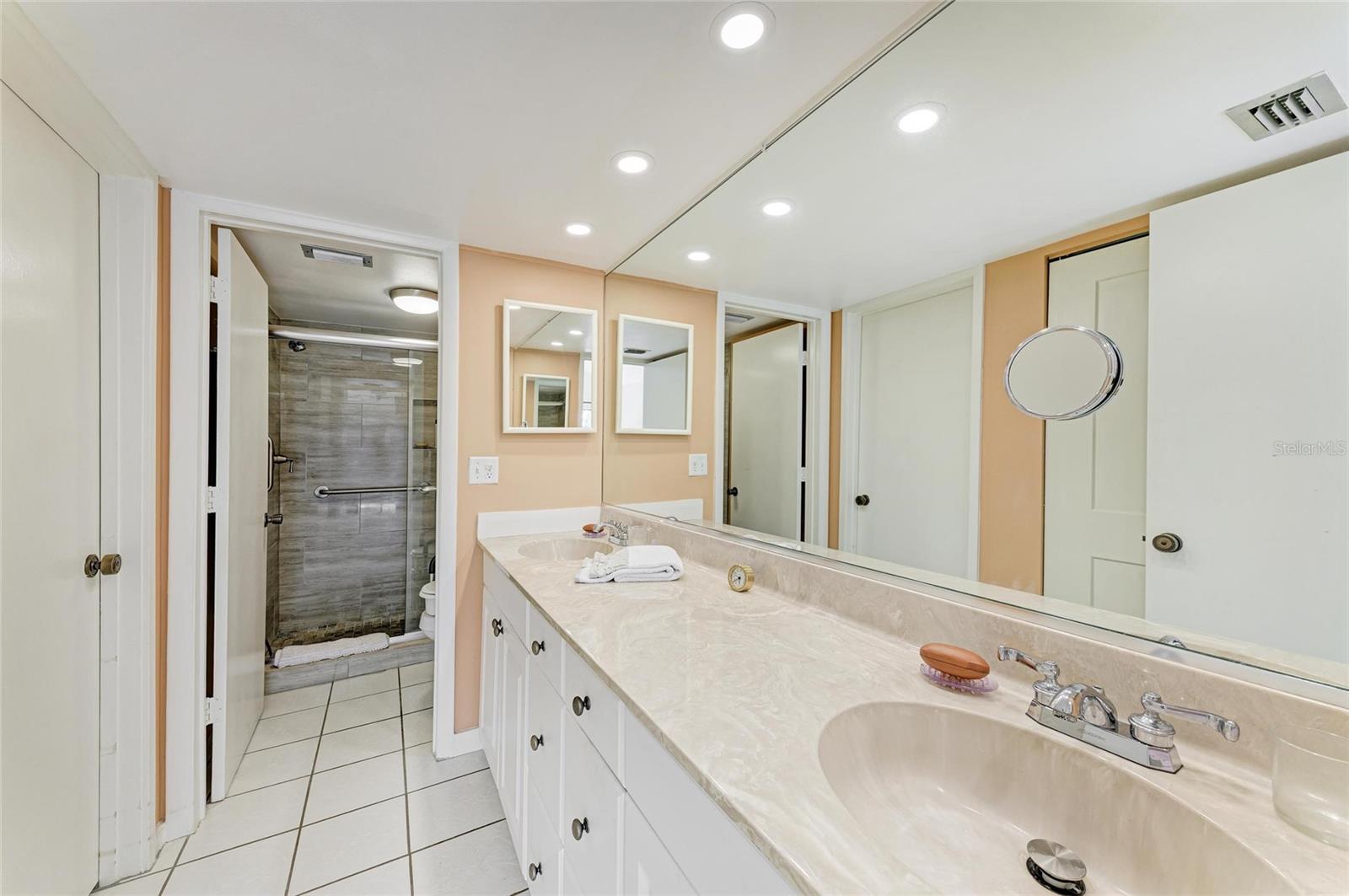 Image 32 of 84 For 1617 Bayhouse Court 121