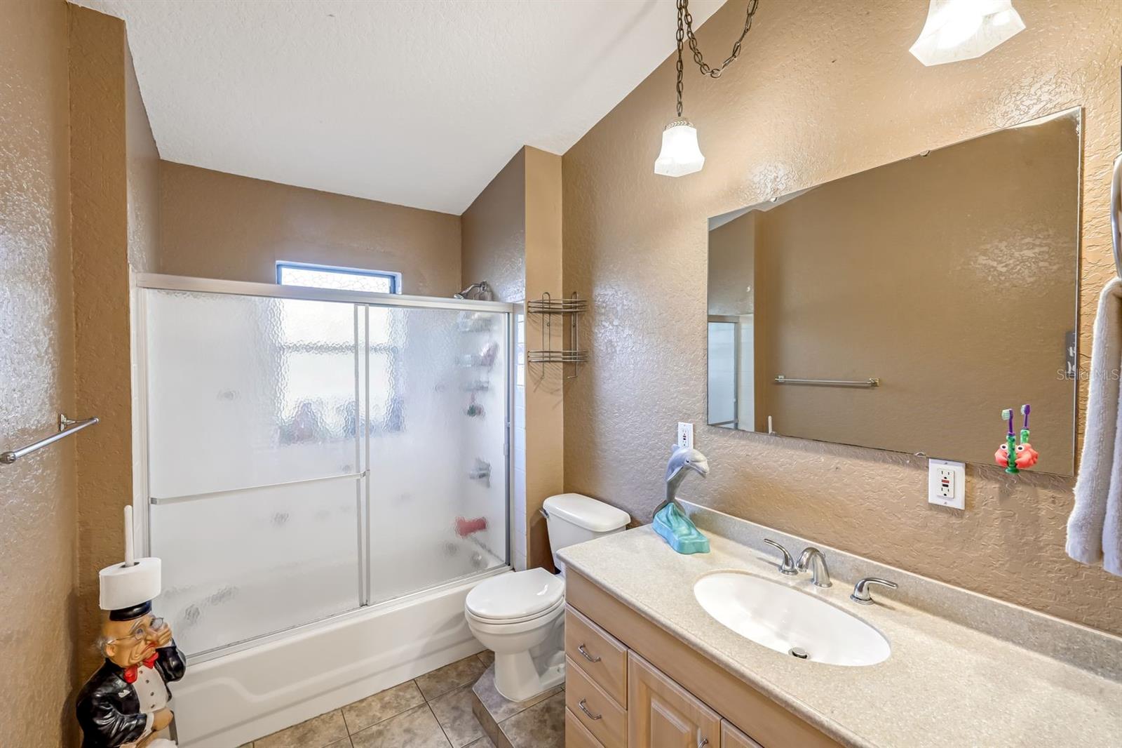 Image 15 of 49 For 16321 Slater Road