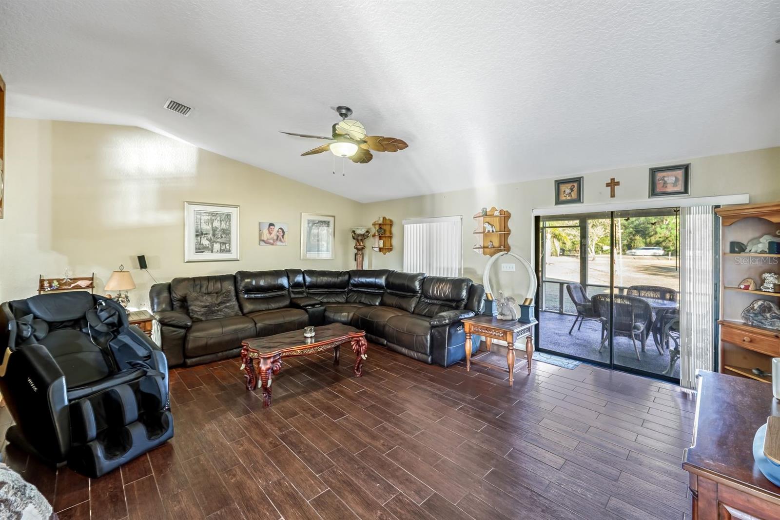 Image 4 of 49 For 16321 Slater Road