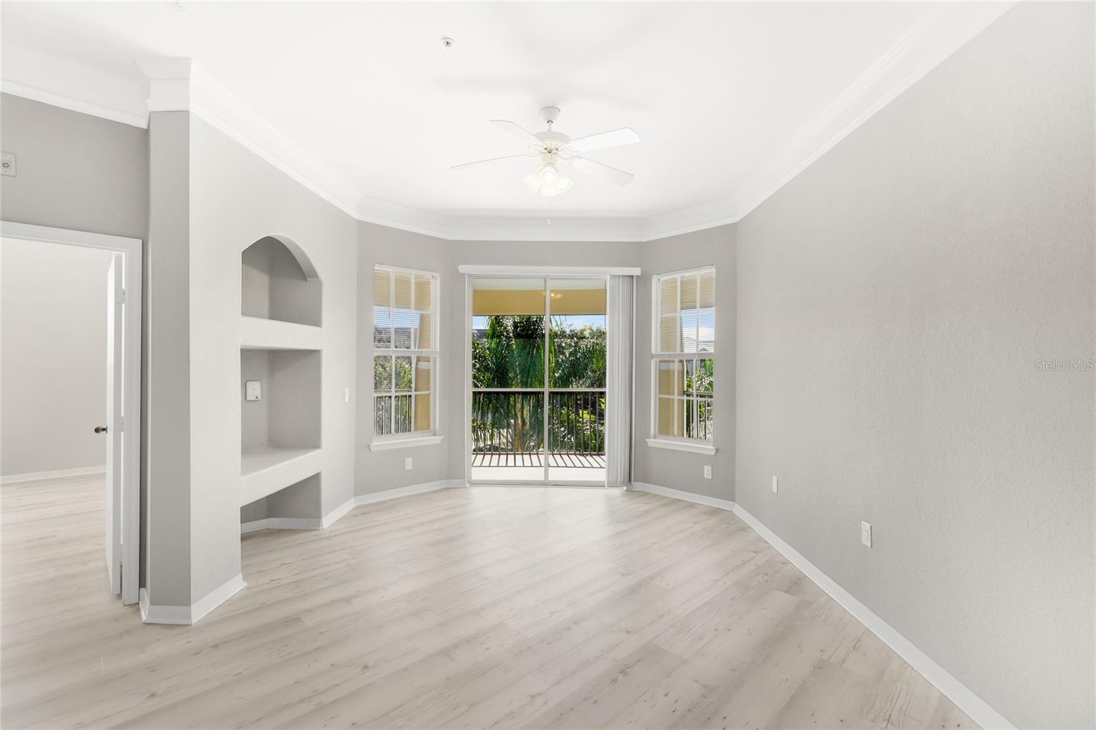 Image 7 of 30 For 5110 Northridge Road 301