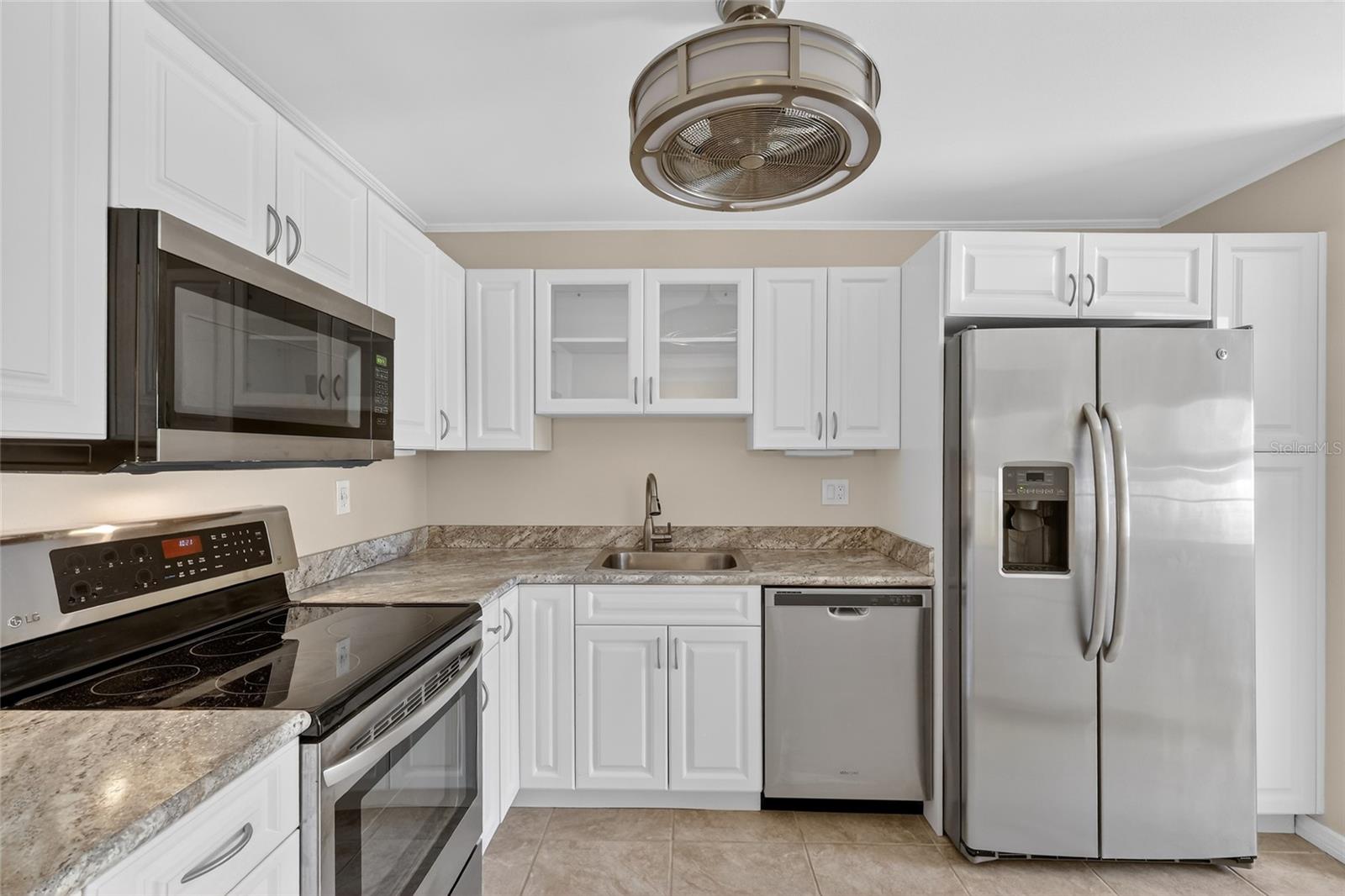 Image 15 of 41 For 7880 Palm Aire Lane 105