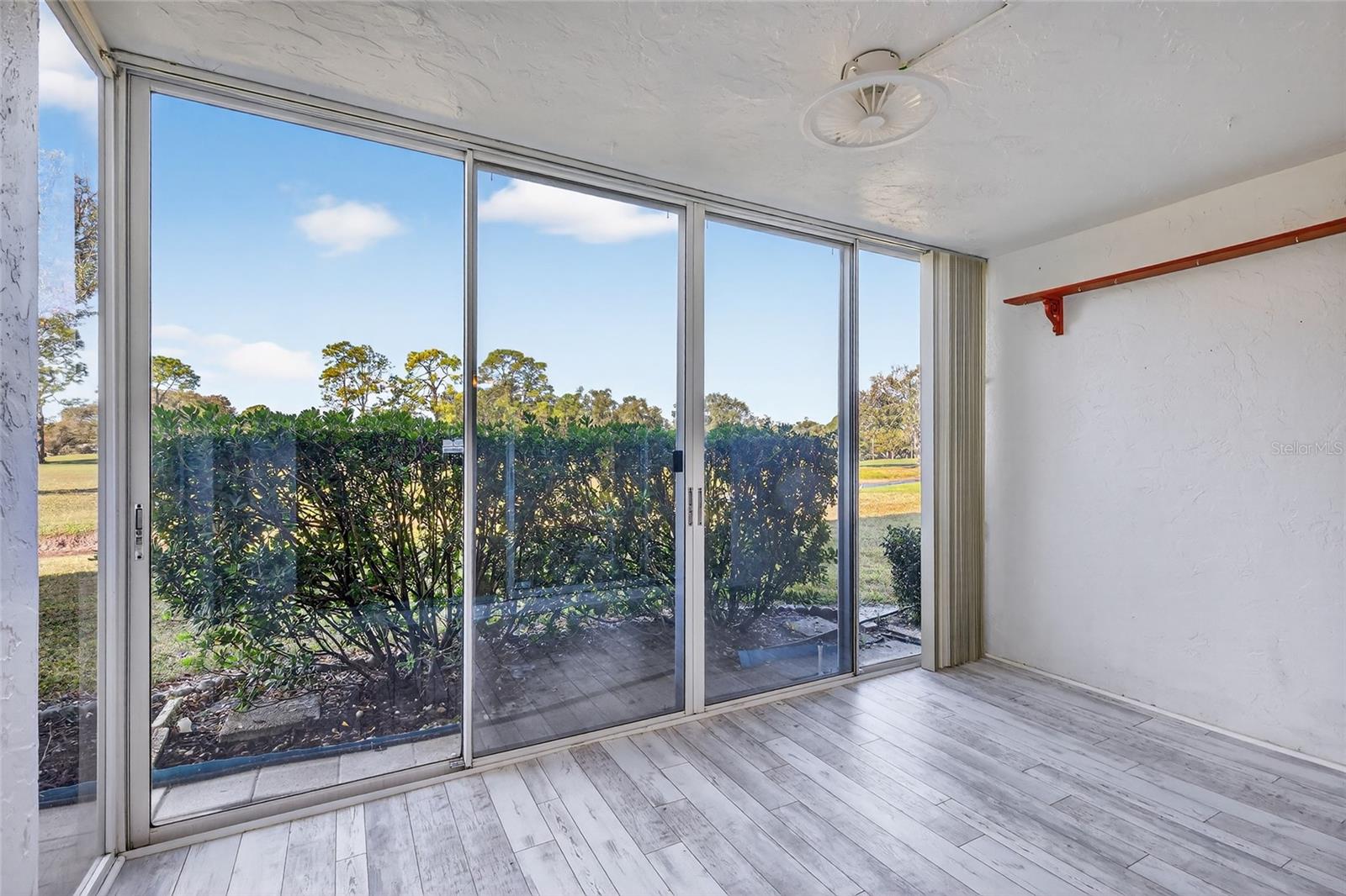 Image 28 of 41 For 7880 Palm Aire Lane 105