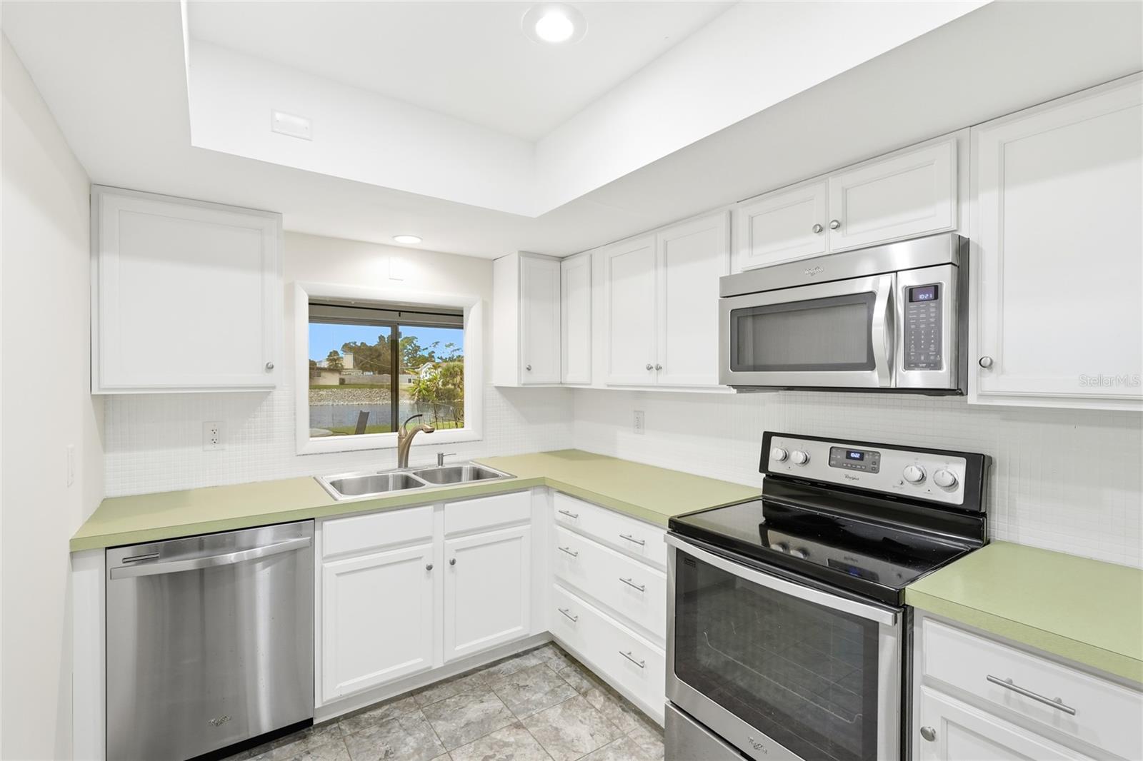 Image 11 of 40 For 2165 Lakewood Drive