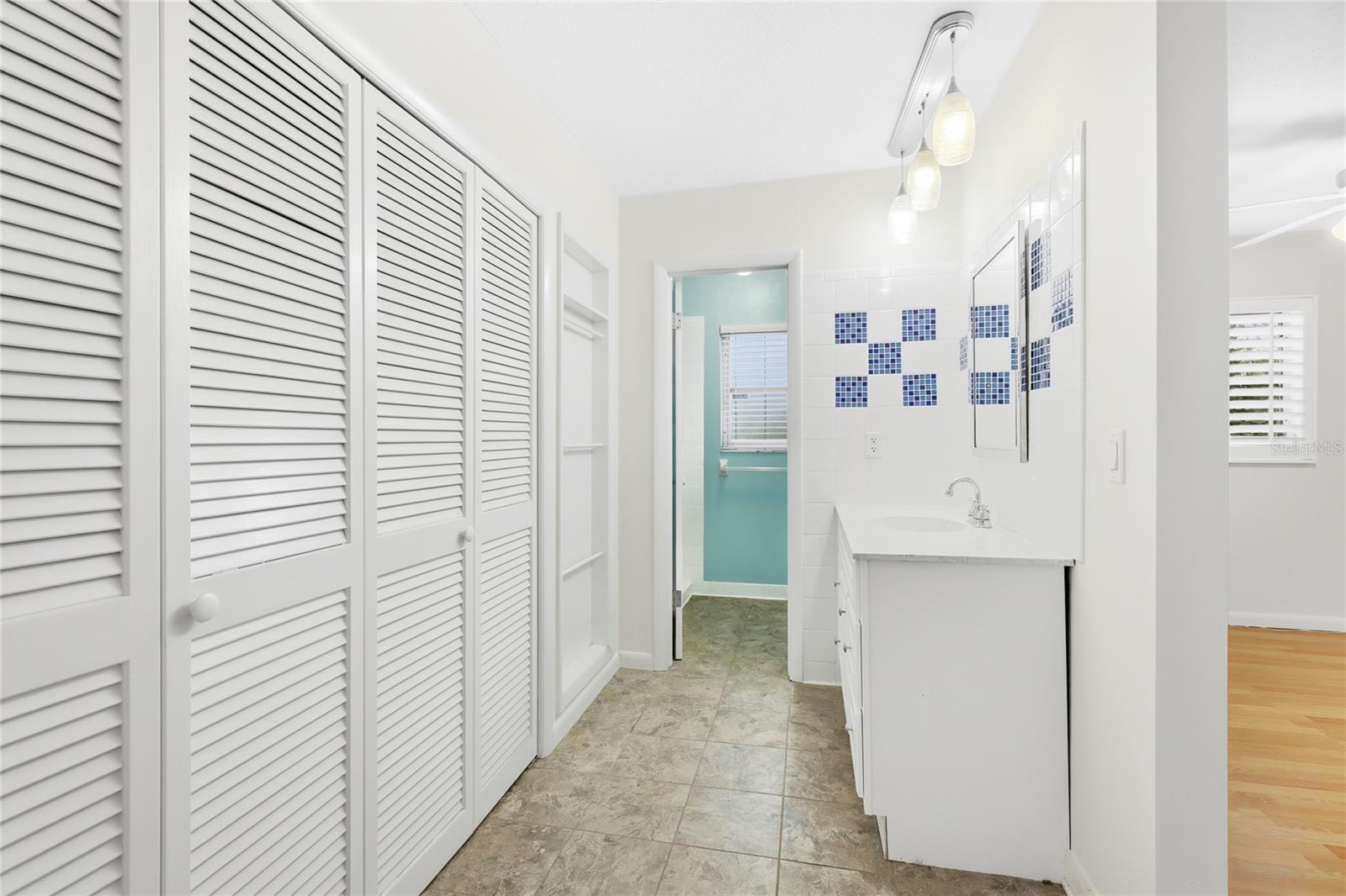 Image 19 of 40 For 2165 Lakewood Drive