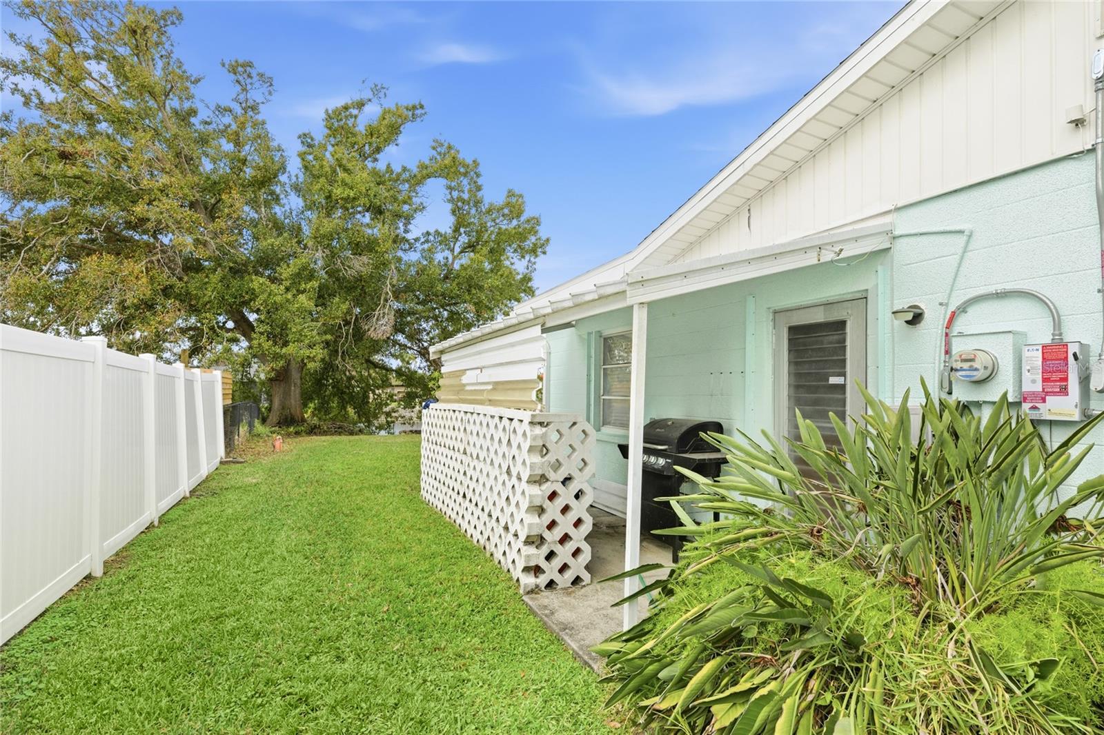 Image 36 of 40 For 2165 Lakewood Drive