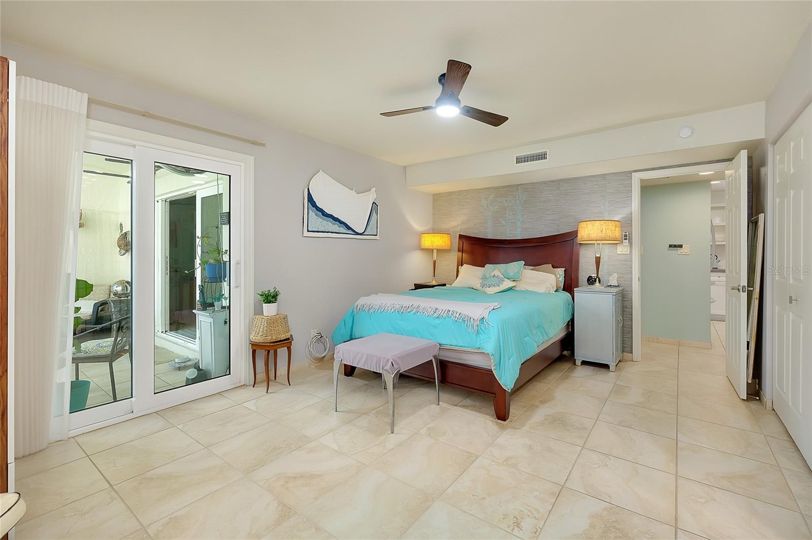 Image 17 of 44 For 4234 Gulf Of Mexico Drive U1