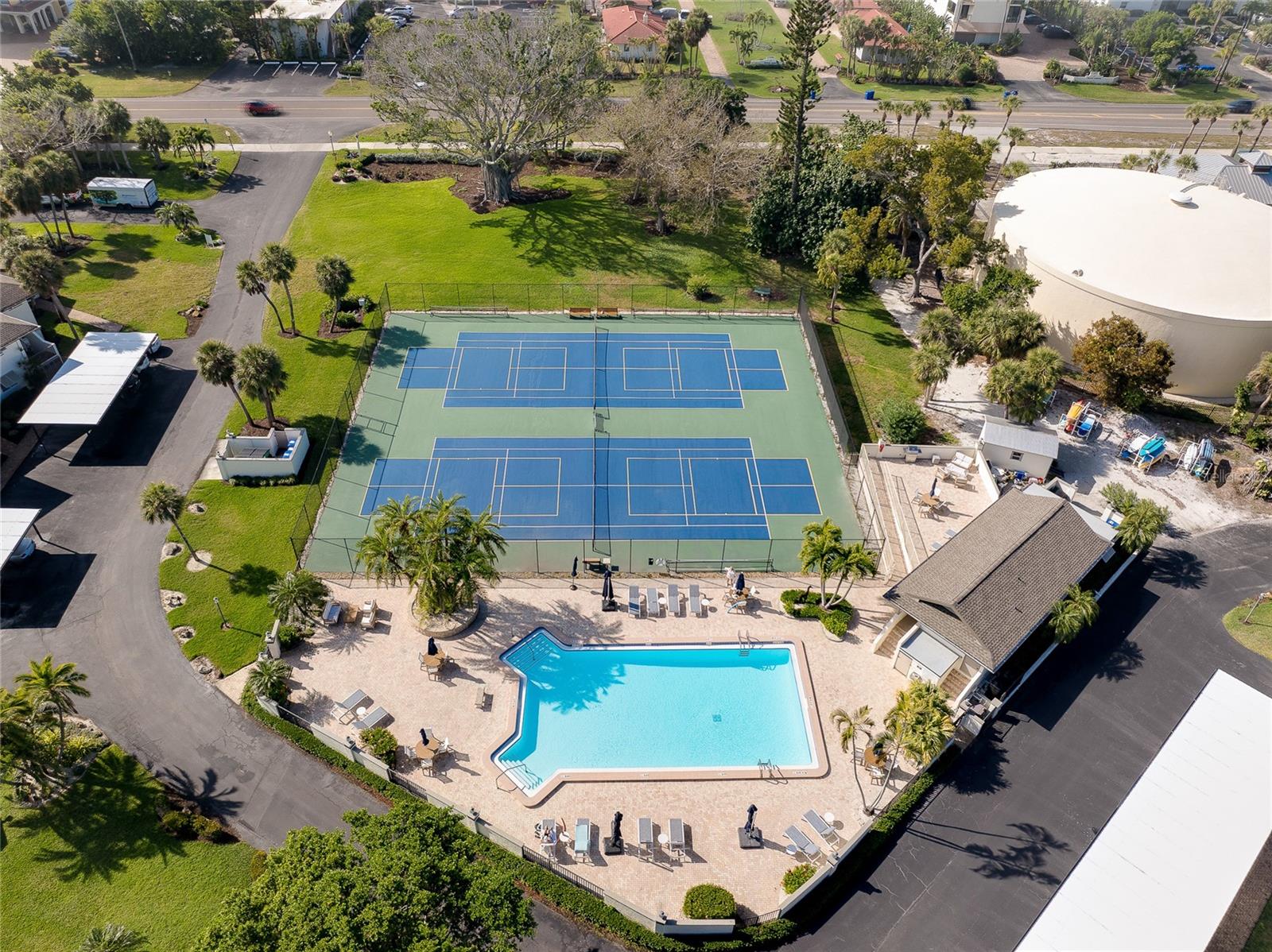 Image 35 of 44 For 4234 Gulf Of Mexico Drive U1