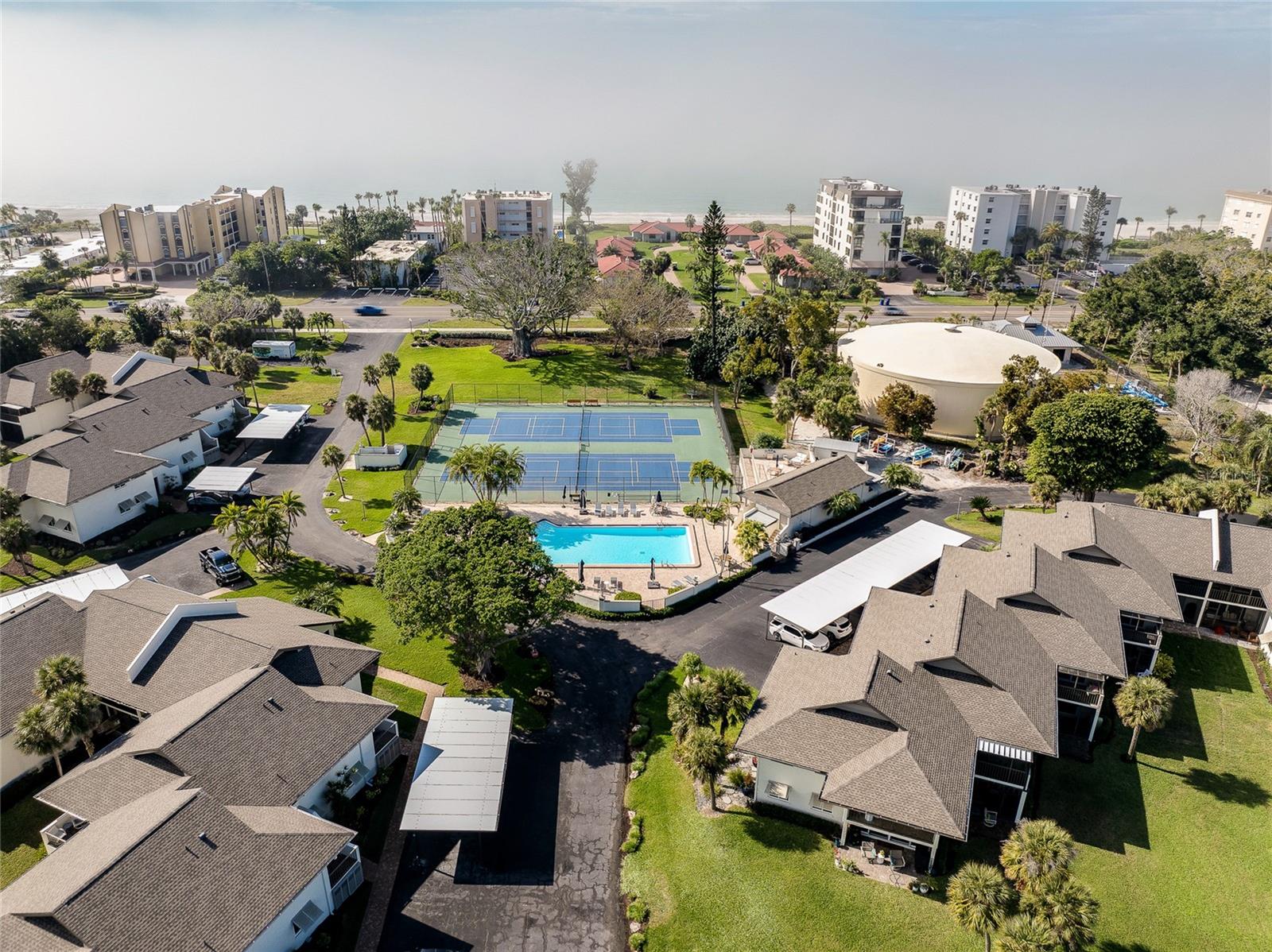 Image 36 of 44 For 4234 Gulf Of Mexico Drive U1