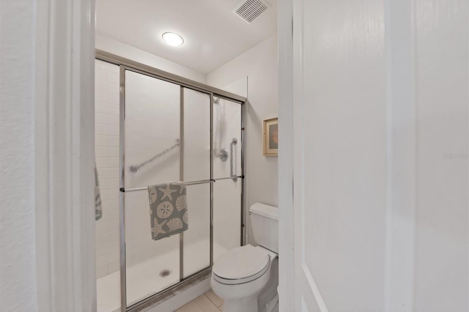 Image 26 of 46 For 8750 Olde Hickory Avenue 9308