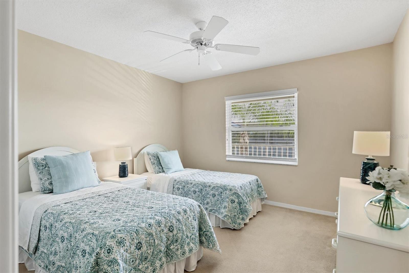 Image 27 of 46 For 8750 Olde Hickory Avenue 9308