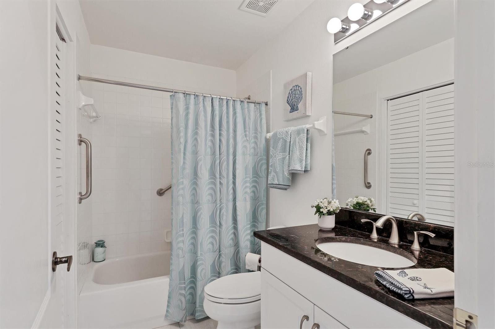 Image 28 of 46 For 8750 Olde Hickory Avenue 9308