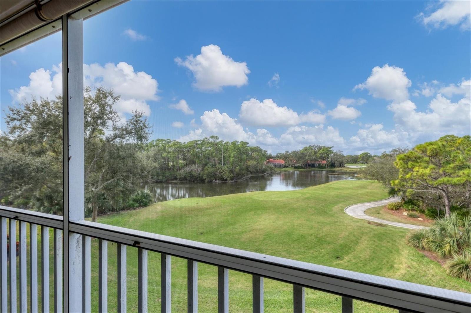 Image 4 of 46 For 8750 Olde Hickory Avenue 9308