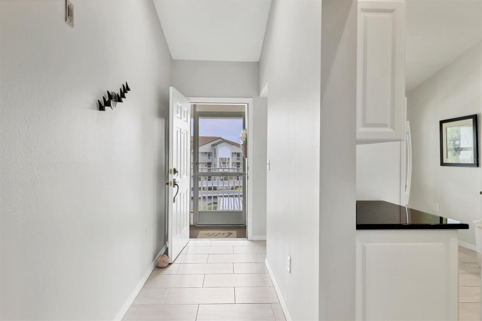 Image 7 of 46 For 8750 Olde Hickory Avenue 9308