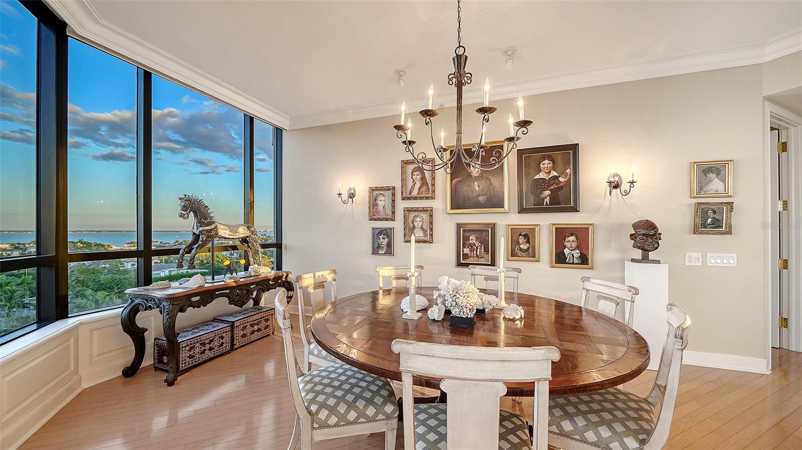 Image 11 of 60 For 1281 Gulf Of Mexico Drive 708