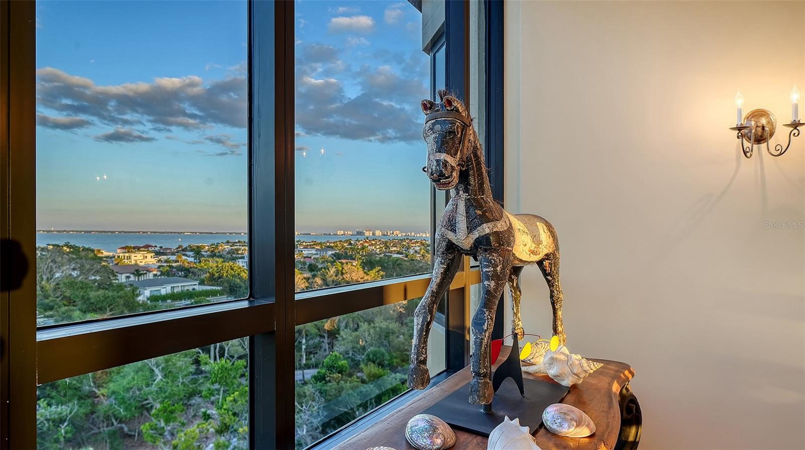 Image 12 of 60 For 1281 Gulf Of Mexico Drive 708