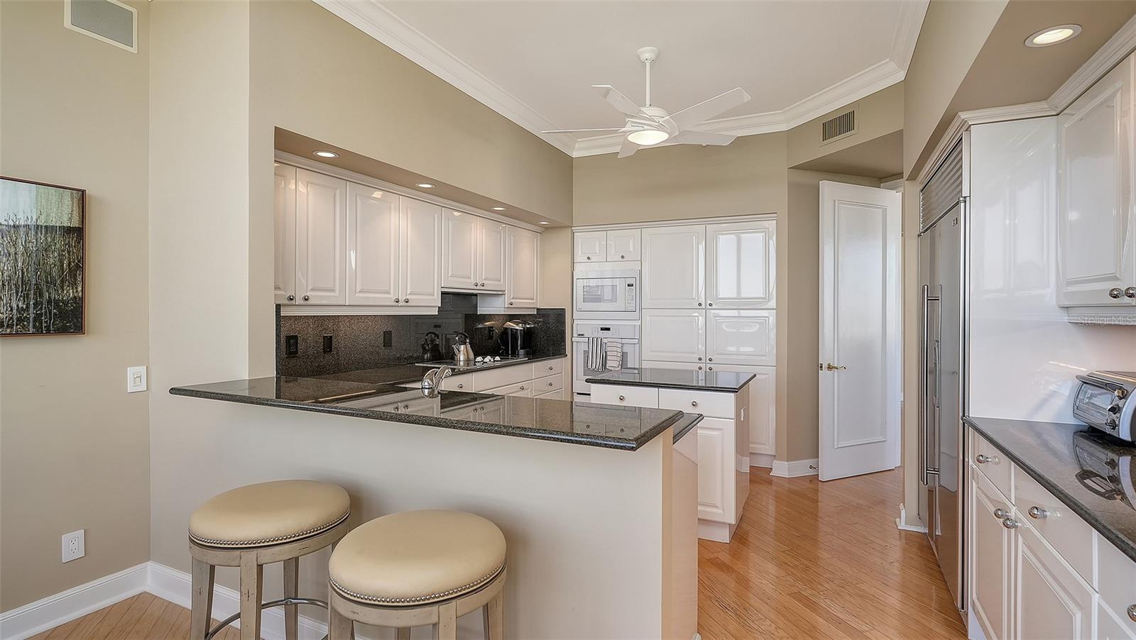 Image 21 of 60 For 1281 Gulf Of Mexico Drive 708