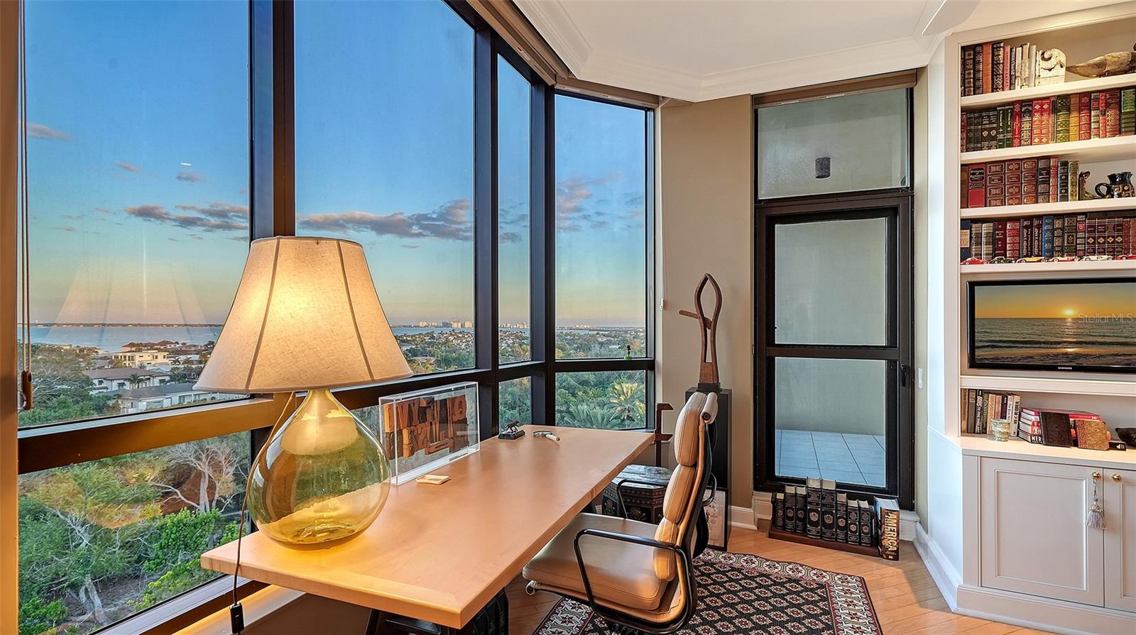 Image 23 of 60 For 1281 Gulf Of Mexico Drive 708