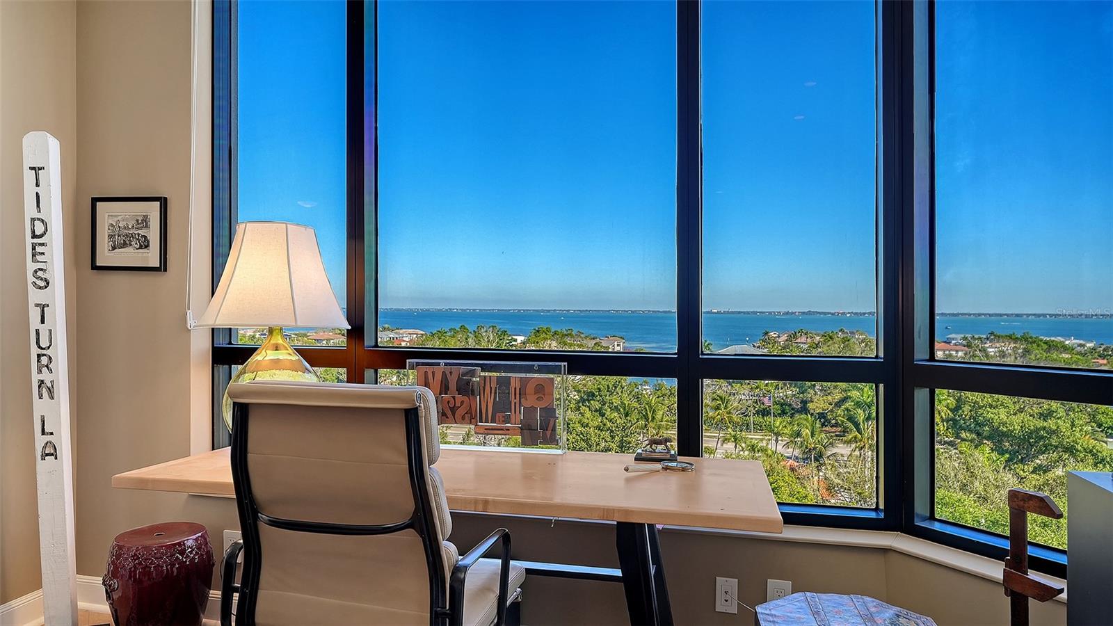 Image 24 of 60 For 1281 Gulf Of Mexico Drive 708