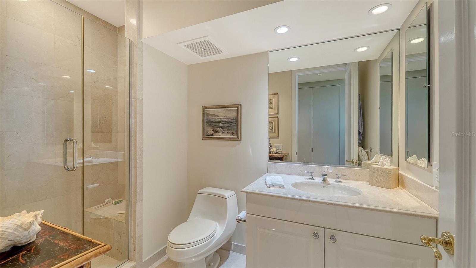 Image 26 of 60 For 1281 Gulf Of Mexico Drive 708