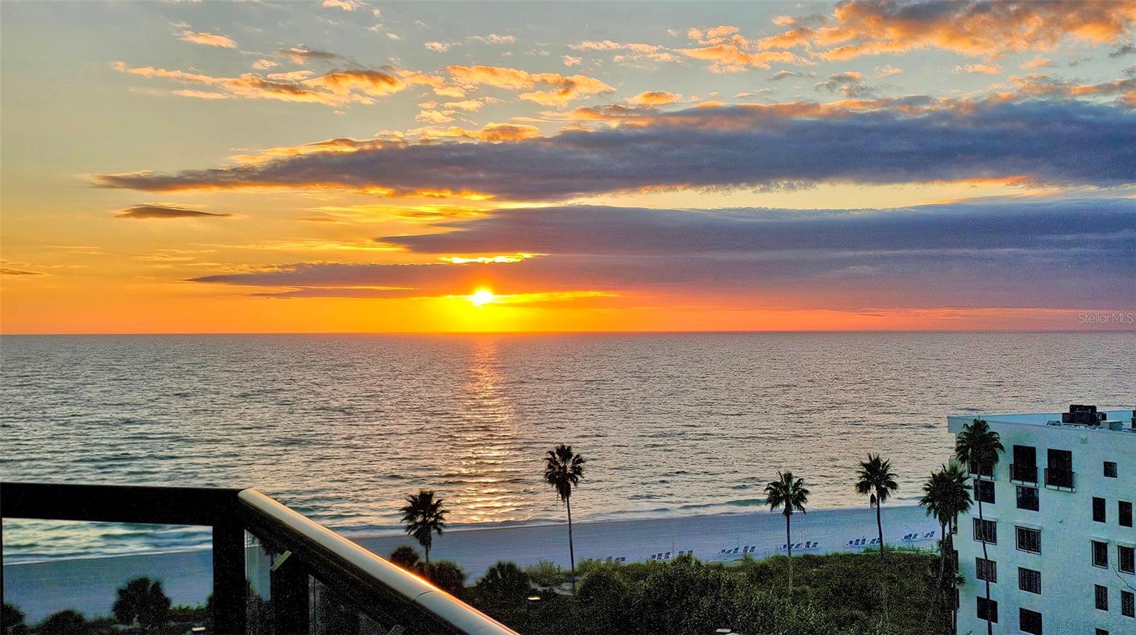 Image 4 of 60 For 1281 Gulf Of Mexico Drive 708