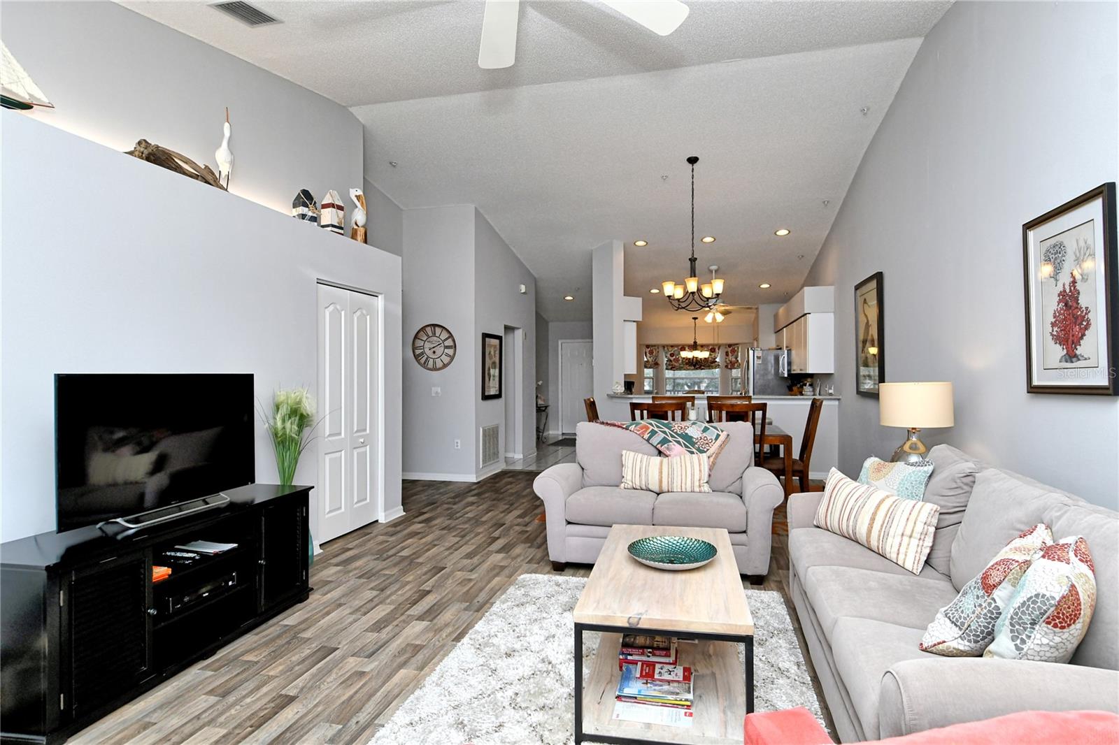 Image 15 of 59 For 5251 Mahogany Run Avenue 526