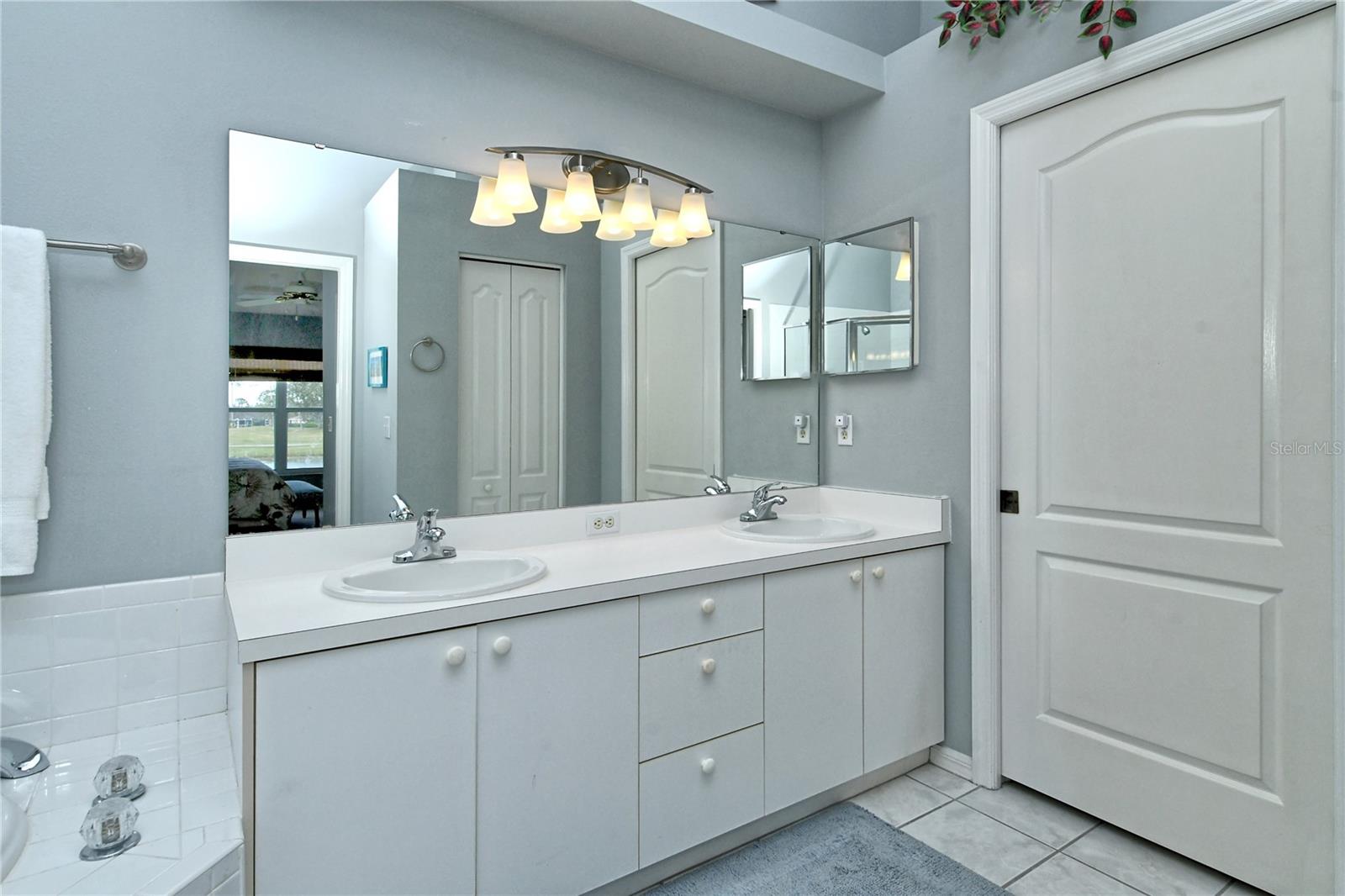 Image 26 of 59 For 5251 Mahogany Run Avenue 526