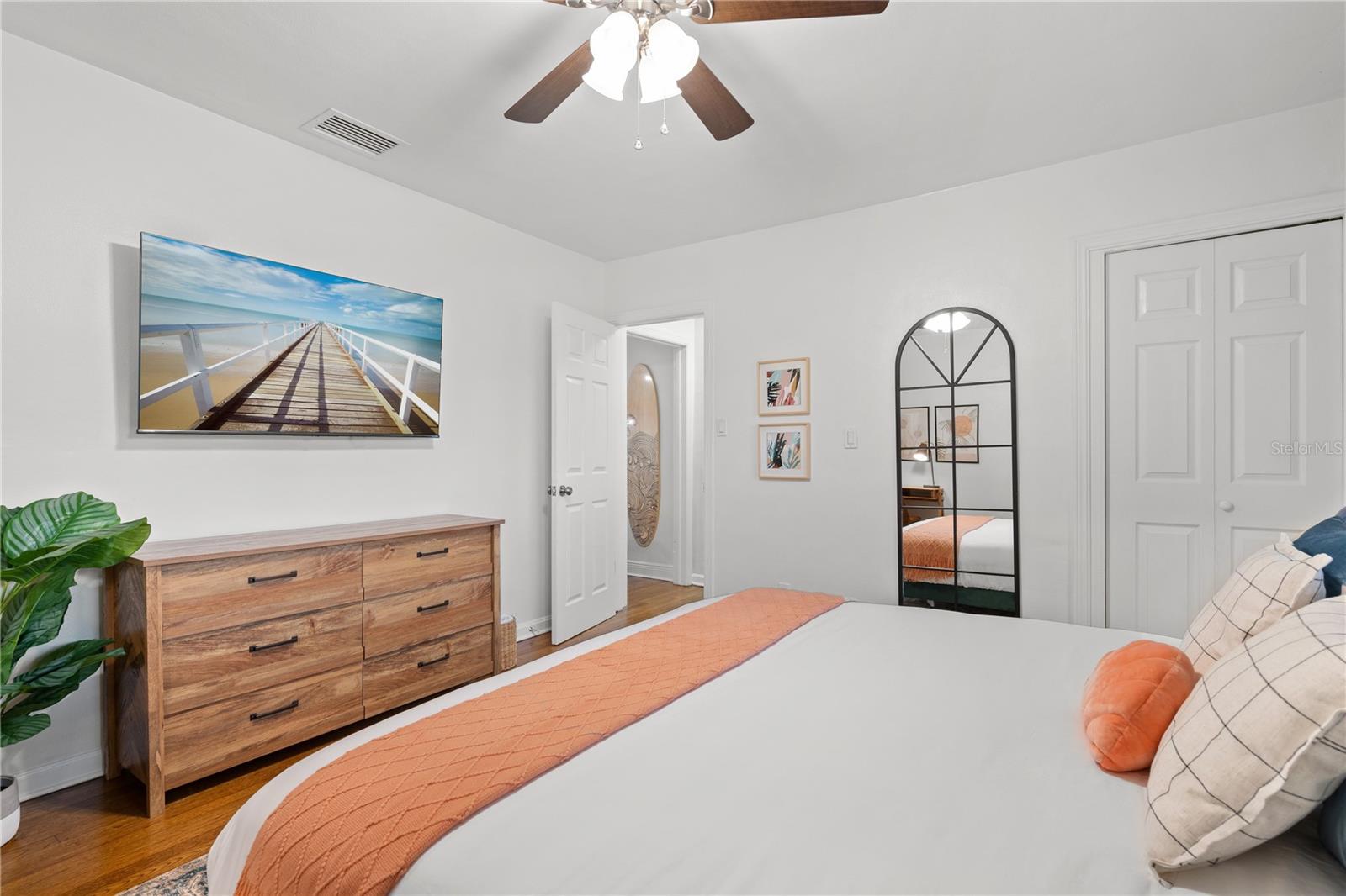 Image 18 of 29 For 704 59th Street Nw