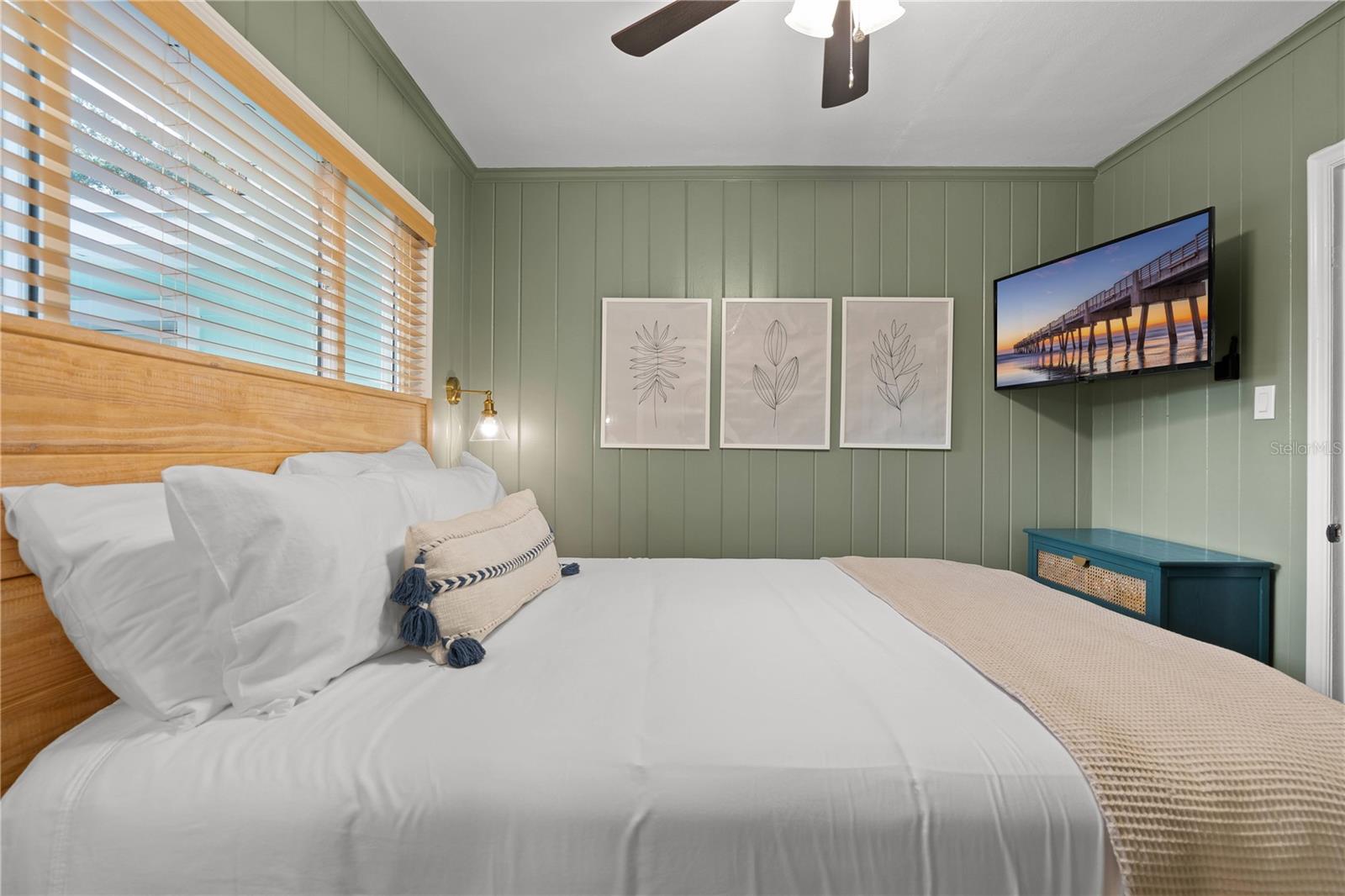 Image 19 of 29 For 704 59th Street Nw