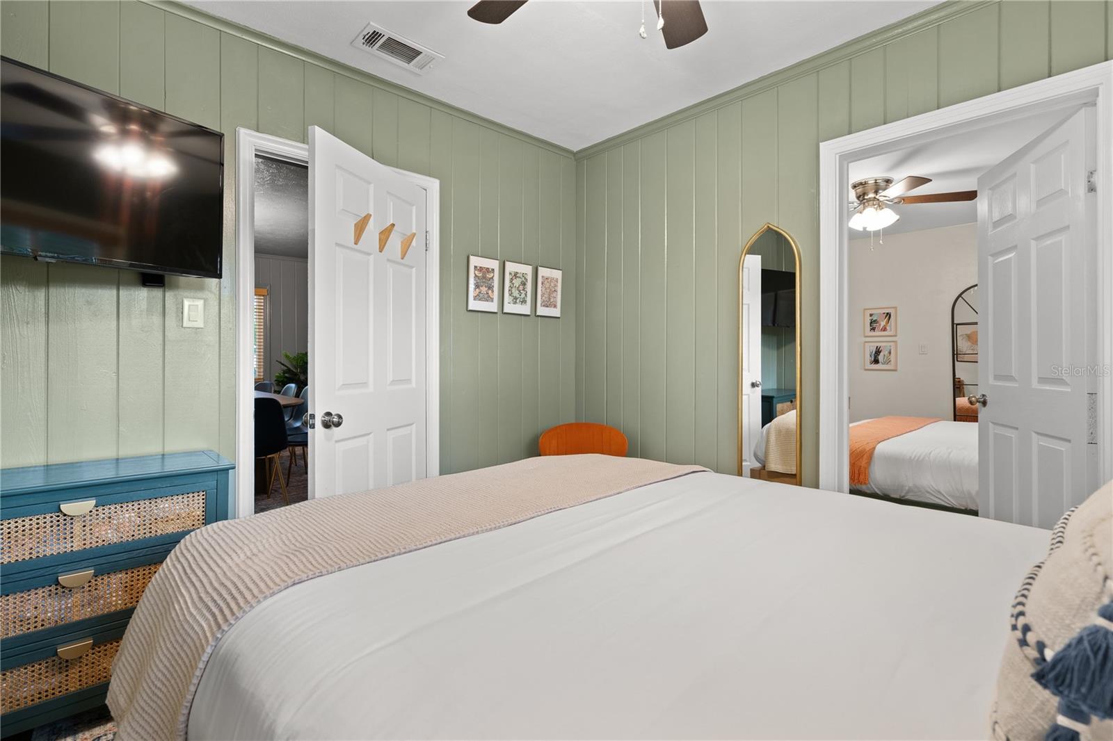 Image 20 of 29 For 704 59th Street Nw