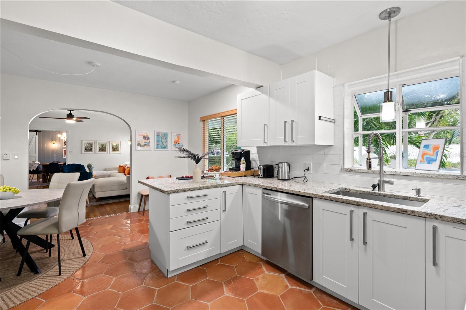 Image 7 of 29 For 704 59th Street Nw